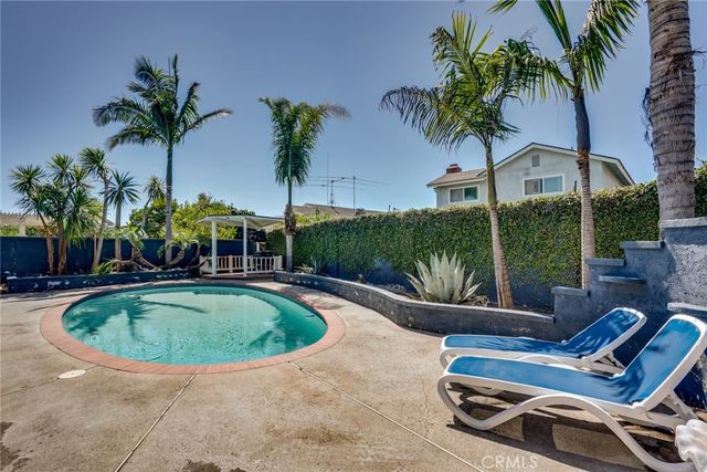 20161 Port Greenwich Lane, Huntington Beach, CA 92646