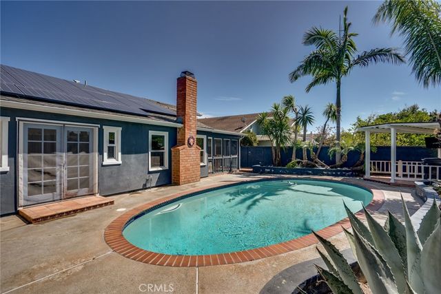 20161 Port Greenwich Lane, Huntington Beach, CA 92646