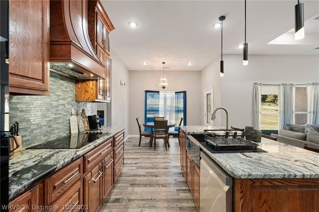 2500 River Vista Drive, Alma, AR 72921