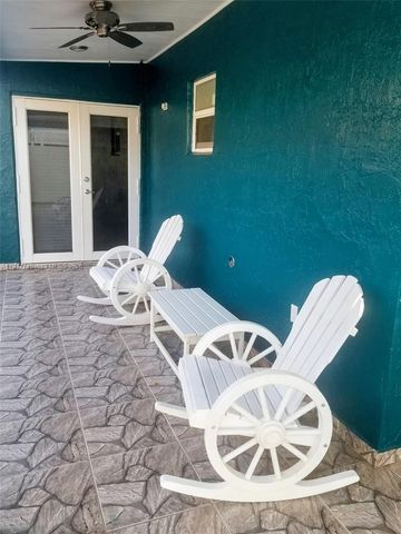 2749 W 73rd Pl, Hialeah, FL 33016