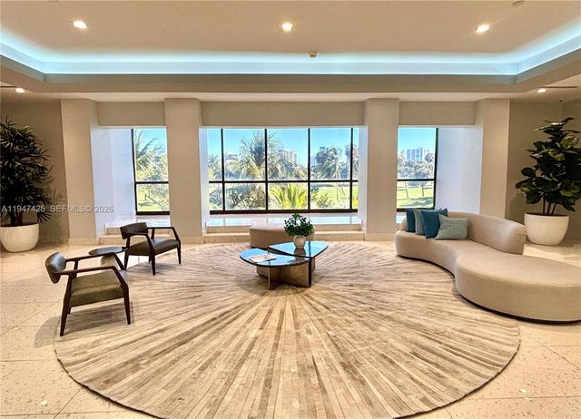 20335 W Country Club Drive 405, Aventura, FL 33180