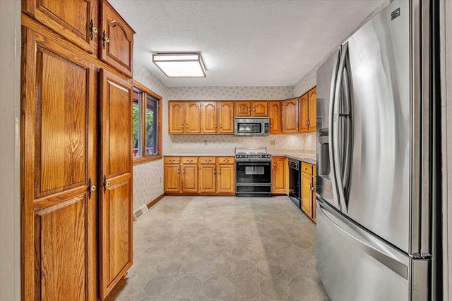 211 Wilderness WAY, Moneta, VA 24121