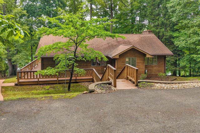 211 Wilderness WAY, Moneta, VA 24121