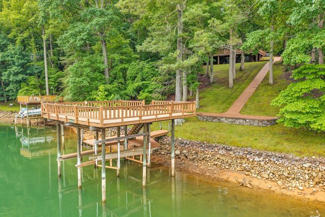 211 Wilderness WAY, Moneta, VA 24121