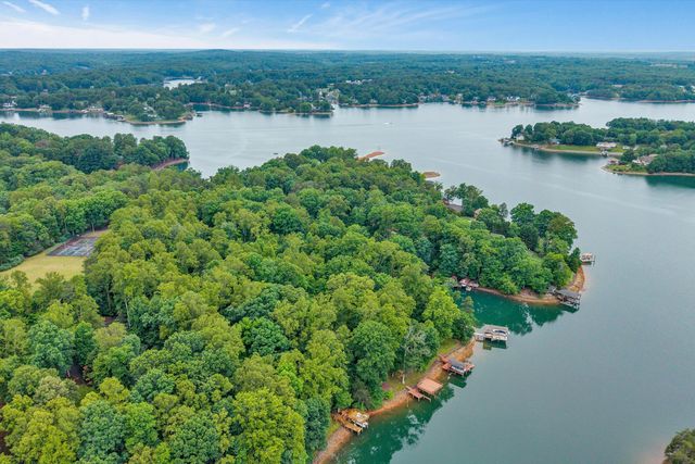 211 Wilderness WAY, Moneta, VA 24121