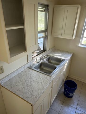 5316 Mcclelland Dr, Baton Rouge, LA 70805