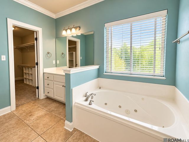 2688 OLD TOWNE RD, Zachary, LA 70791