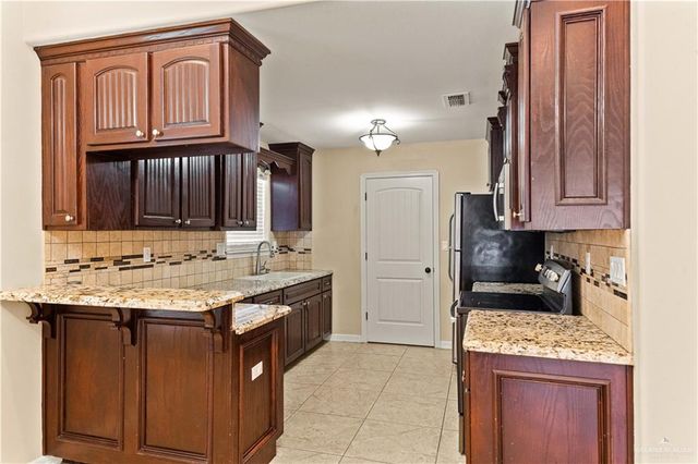 5011 Aguajito Street, Edinburg, TX 78542