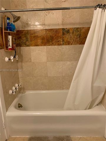 329 W 28th St, Miami Beach, FL 33140