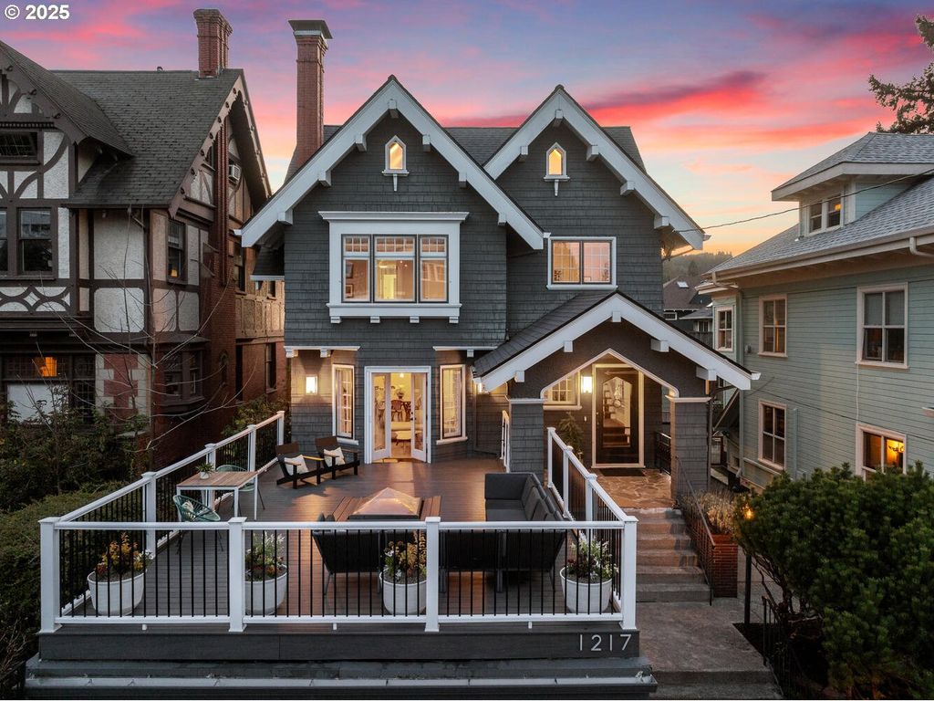 1217 Nw 25TH Ave, Portland, OR 97210