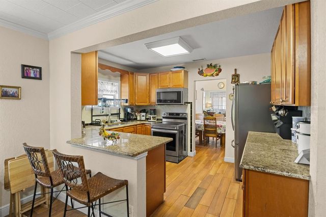 207 S PERRY AVENUE, Fort Meade, FL 33841