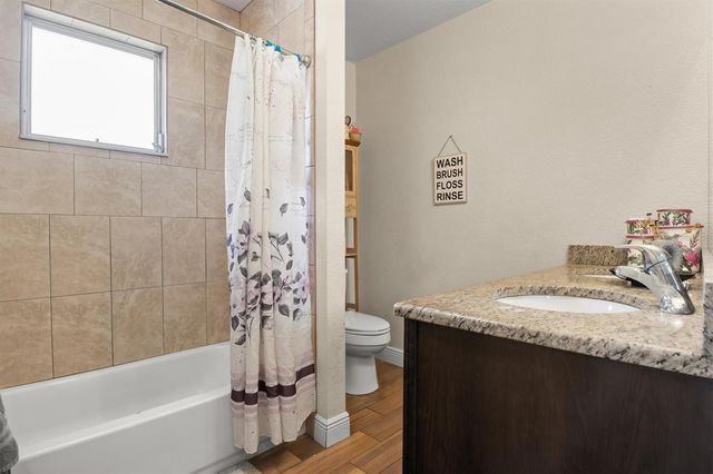 207 S PERRY AVENUE, Fort Meade, FL 33841