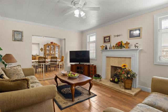 207 S PERRY AVENUE, Fort Meade, FL 33841