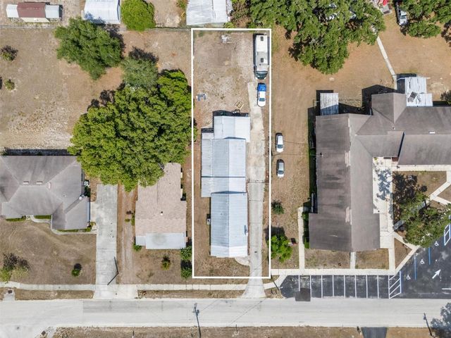 207 S PERRY AVENUE, Fort Meade, FL 33841