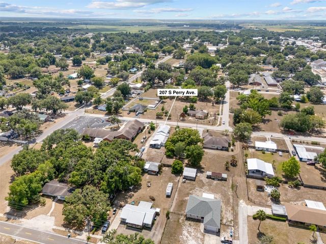 207 S PERRY AVENUE, Fort Meade, FL 33841