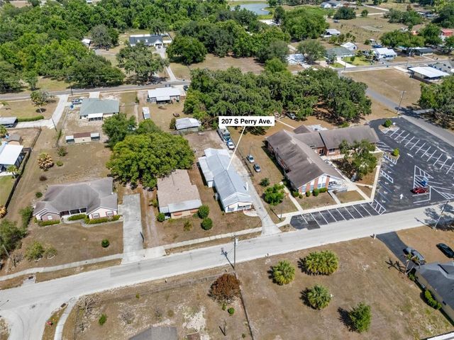 207 S PERRY AVENUE, Fort Meade, FL 33841