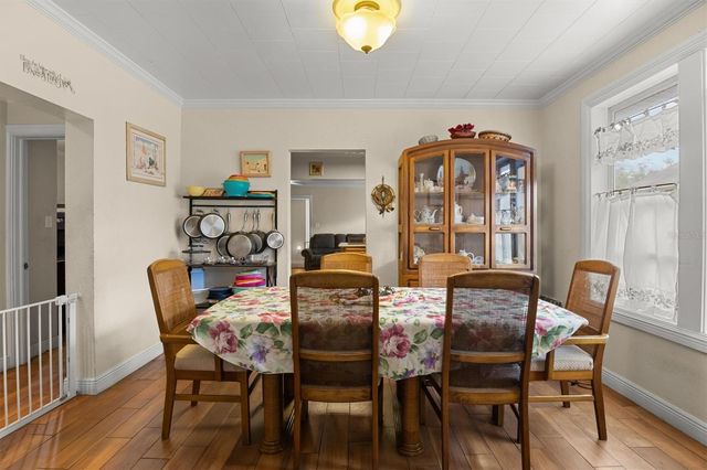 207 S PERRY AVENUE, Fort Meade, FL 33841