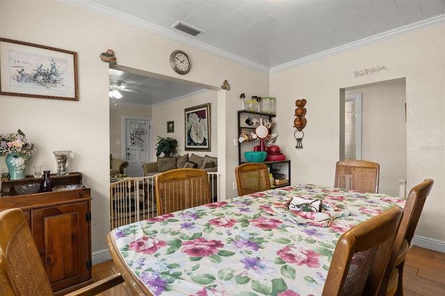 207 S PERRY AVENUE, Fort Meade, FL 33841