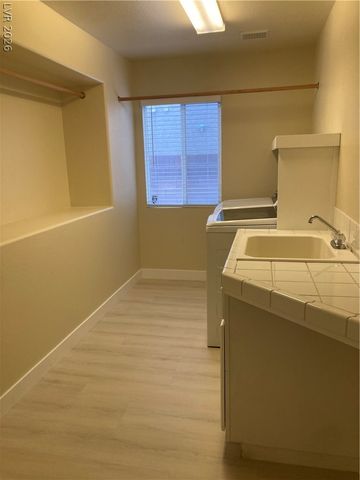 6576 Gossamer Fog Avenue, Las Vegas, NV 89139