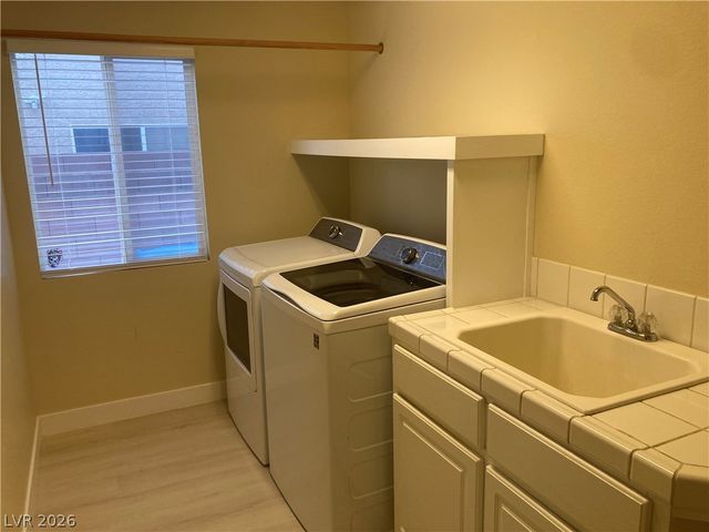 6576 Gossamer Fog Avenue, Las Vegas, NV 89139