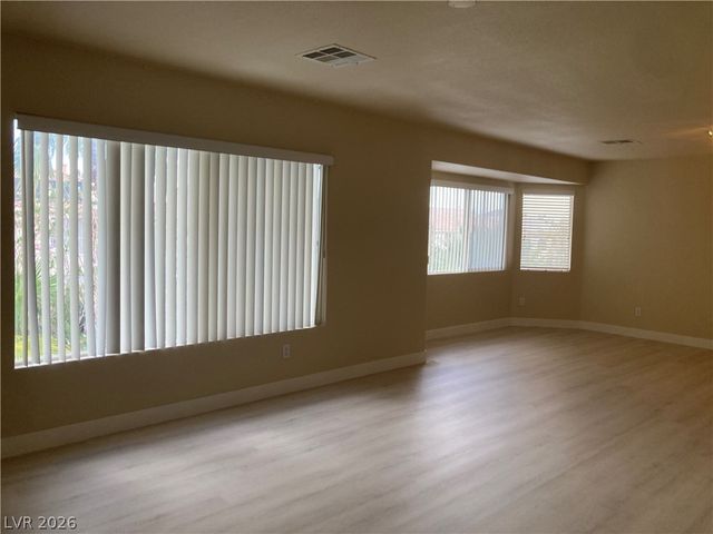6576 Gossamer Fog Avenue, Las Vegas, NV 89139
