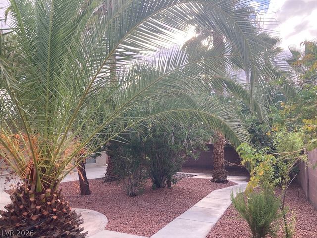 6576 Gossamer Fog Avenue, Las Vegas, NV 89139