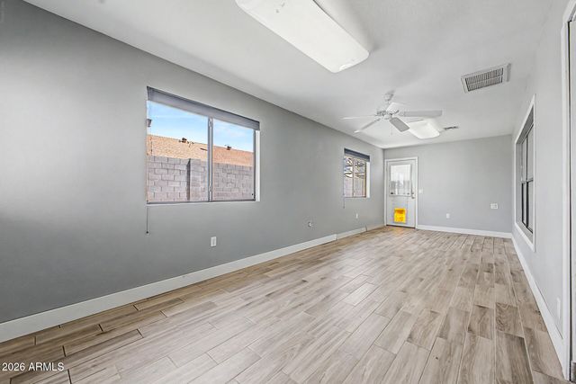 8118 E FOUNTAIN Street, Mesa, AZ 85207