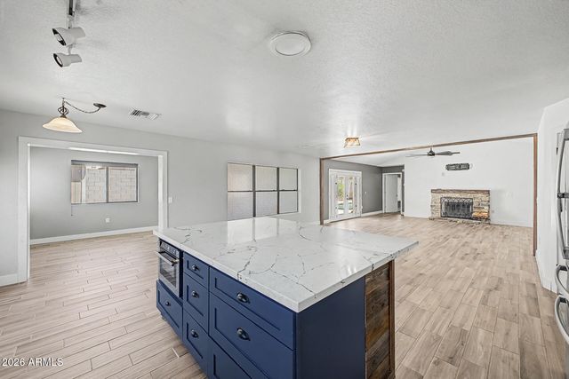 8118 E FOUNTAIN Street, Mesa, AZ 85207