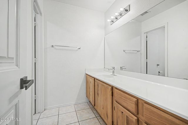 8118 E FOUNTAIN Street, Mesa, AZ 85207