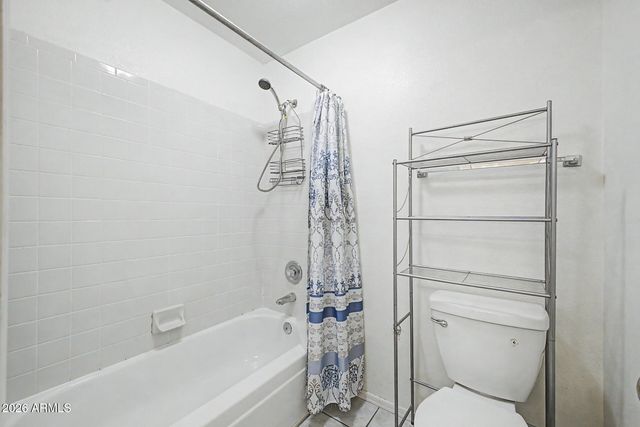 8118 E FOUNTAIN Street, Mesa, AZ 85207