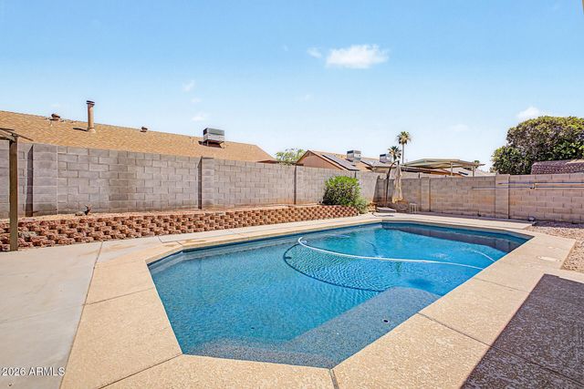 8118 E FOUNTAIN Street, Mesa, AZ 85207