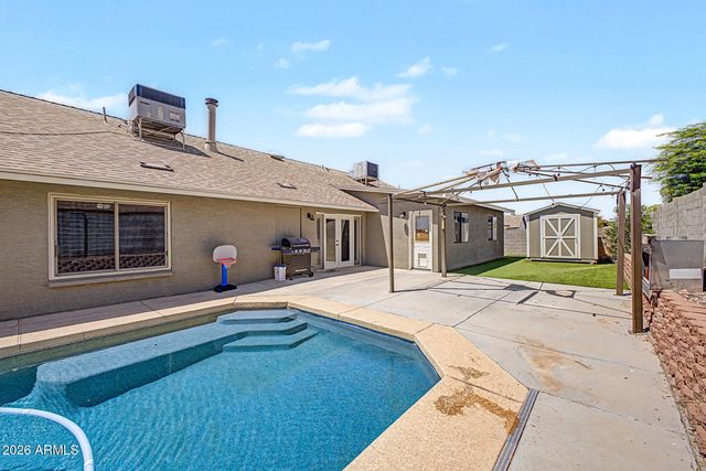 8118 E FOUNTAIN Street, Mesa, AZ 85207