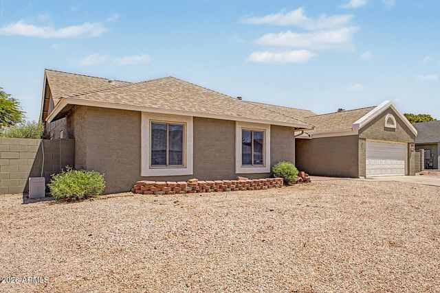 8118 E FOUNTAIN Street, Mesa, AZ 85207