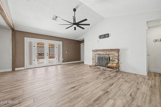 8118 E FOUNTAIN Street, Mesa, AZ 85207