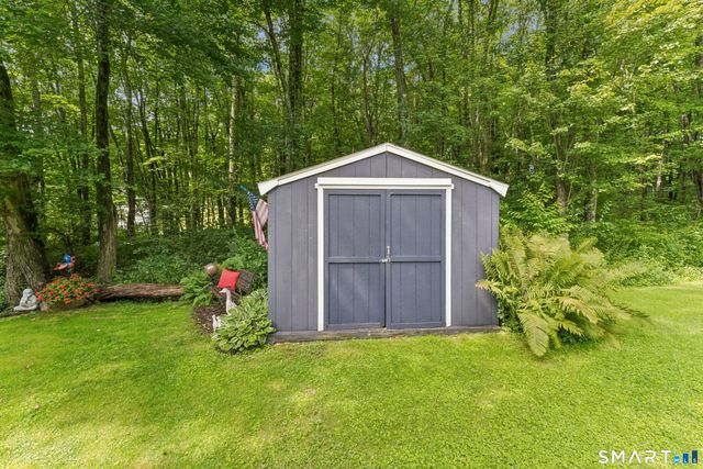 14 Jo Mar Drive, Newtown, CT 06482
