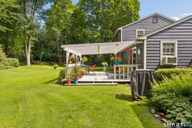 14 Jo Mar Drive, Newtown, CT 06482