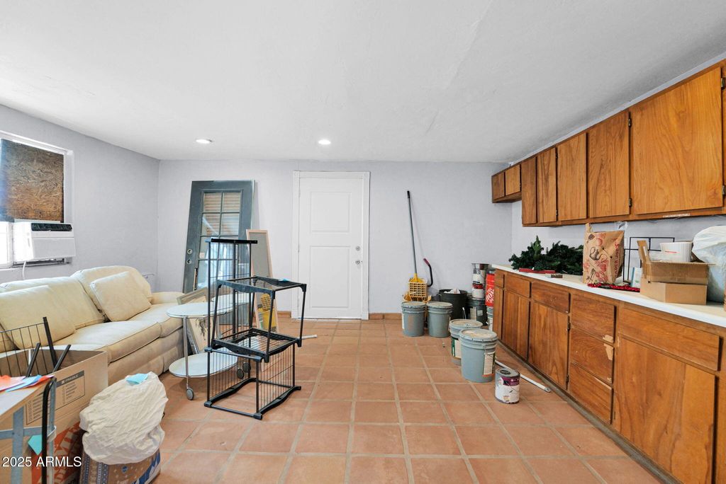 Image 44 of property listing at 3217 E FLOWER Street, Phoenix, AZ 85018
