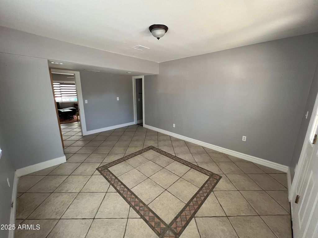 Image 53 of property listing at 3217 E FLOWER Street, Phoenix, AZ 85018