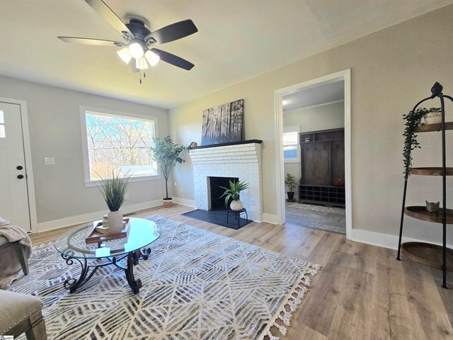 118 Woodland Drive, Greenville, SC 29617