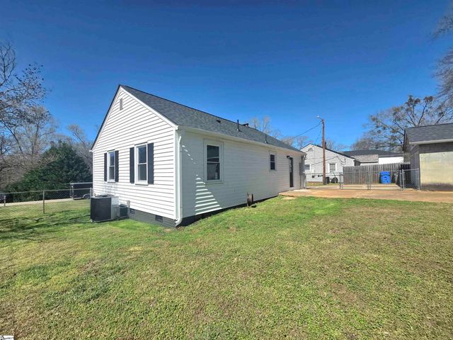 118 Woodland Drive, Greenville, SC 29617