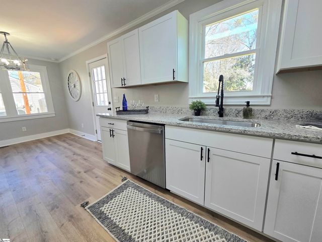 118 Woodland Drive, Greenville, SC 29617