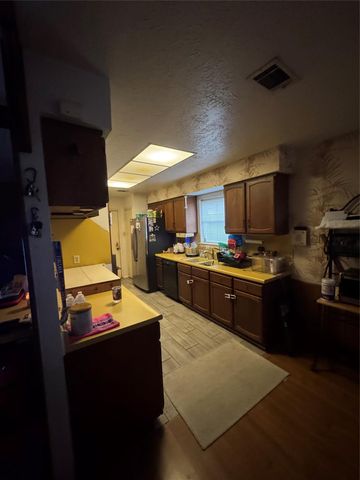 12107 Kirkbriar Drive, Houston, TX 77089