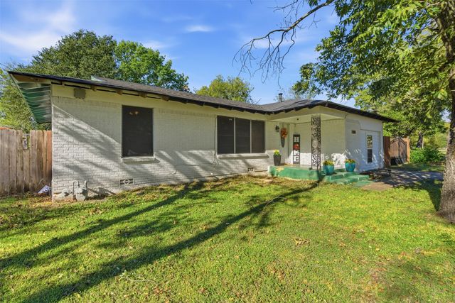 1315 Grand Avenue, Cleburne, TX 76033