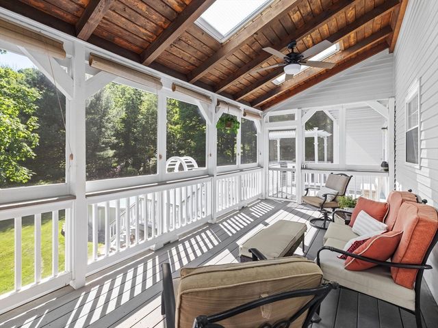 61 Beach St, Millbury, MA 01527