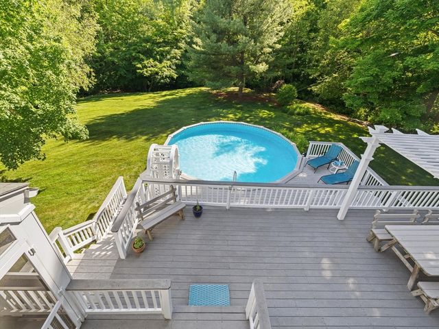 61 Beach St, Millbury, MA 01527