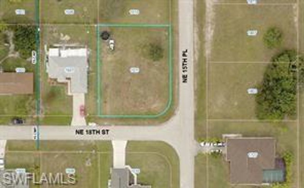 Image 1 of property listing at 1511 NE 18th ST, Cape Coral, FL 33909