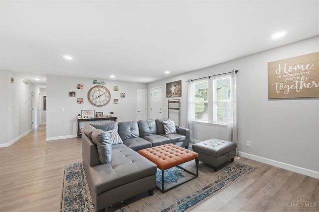 5211 Spechtview Drive, Green Twp, OH 45248