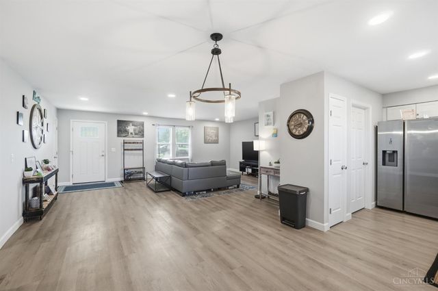 5211 Spechtview Drive, Green Twp, OH 45248