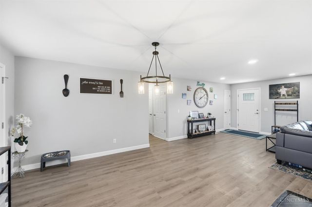 5211 Spechtview Drive, Green Twp, OH 45248