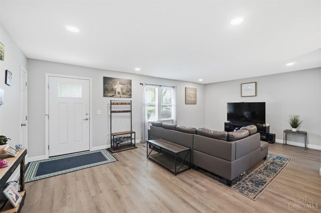 5211 Spechtview Drive, Green Twp, OH 45248
